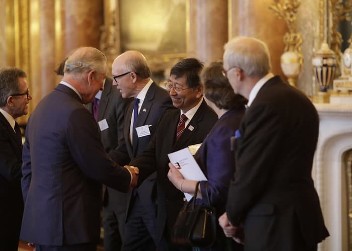 HRH The Prince of Wales meets guests at the 2017 QEPrize Presentation 5